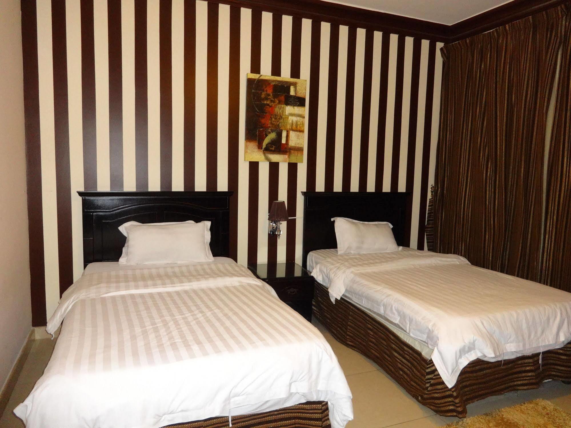 Orans Suites 2 Djedda Buitenkant foto